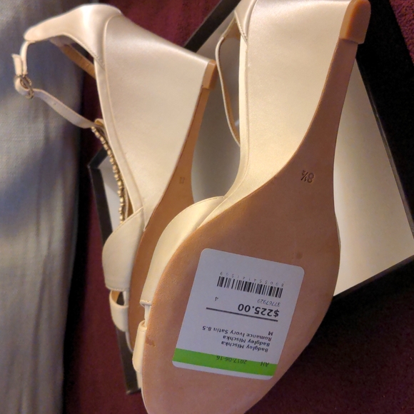 Badgley Mischka Bridal Shoes | Ivory Wedges - Picture 4 of 4